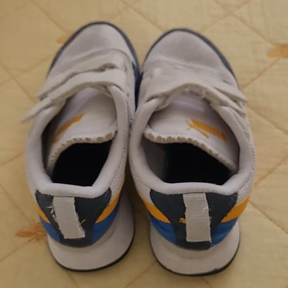 Super Cute Comfy Play Puma Kids Shoes - White, Blue, and Yellow - Picture 3 of 4